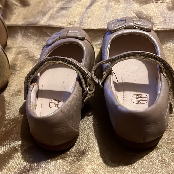 Clahsks - Picture 2 of 5